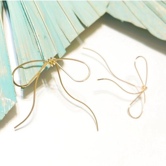Gold  bow  earrings  #138 - Picture 2 of 4